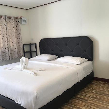 บ้านวิรา ห้องพัก Baan Wira Khon Kaen Buitenkant foto